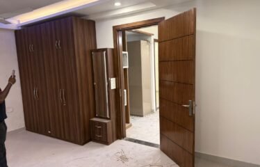 4BHK Apartment for Sale in Shyam Vihar II, Delhi